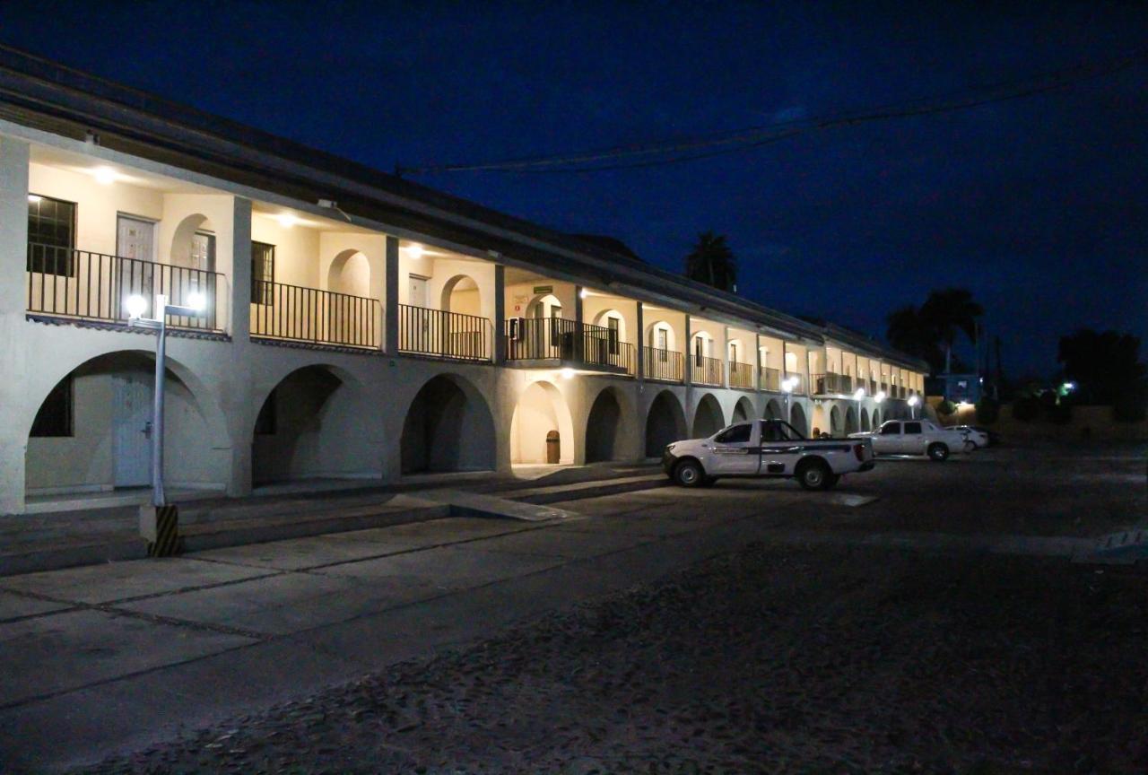 Armida Express Hotel Guaymas Buitenkant foto