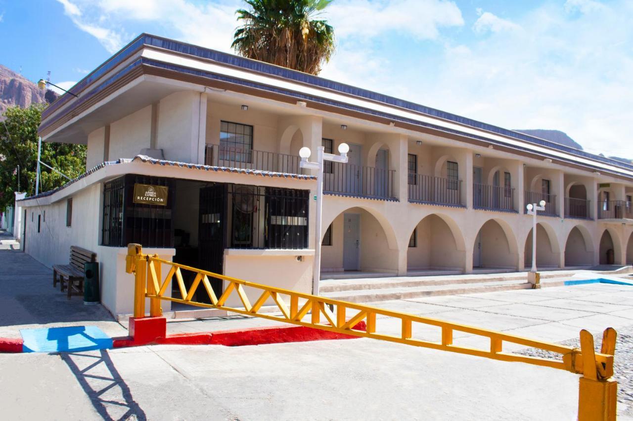Armida Express Hotel Guaymas Buitenkant foto