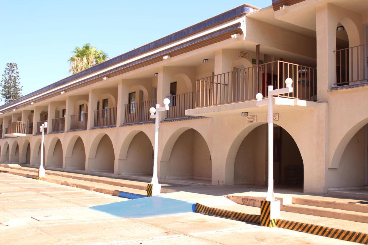 Armida Express Hotel Guaymas Buitenkant foto