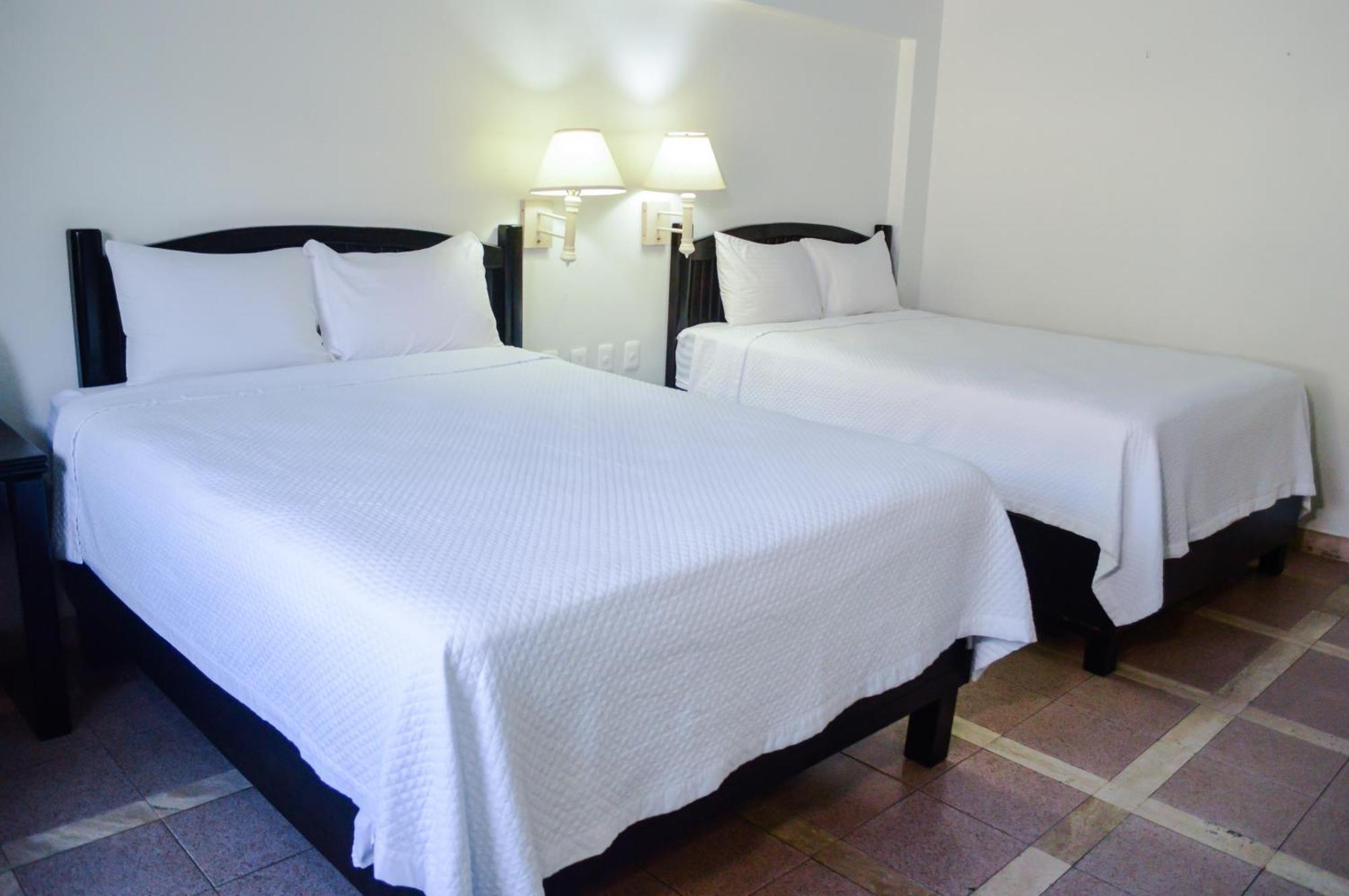 Armida Express Hotel Guaymas Buitenkant foto
